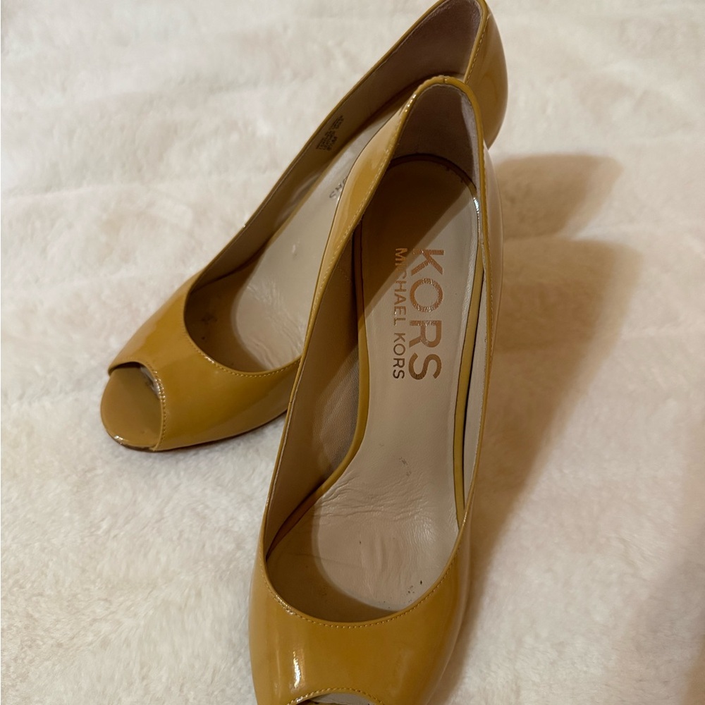 Michael Kors Mustard Peep Toe Heels